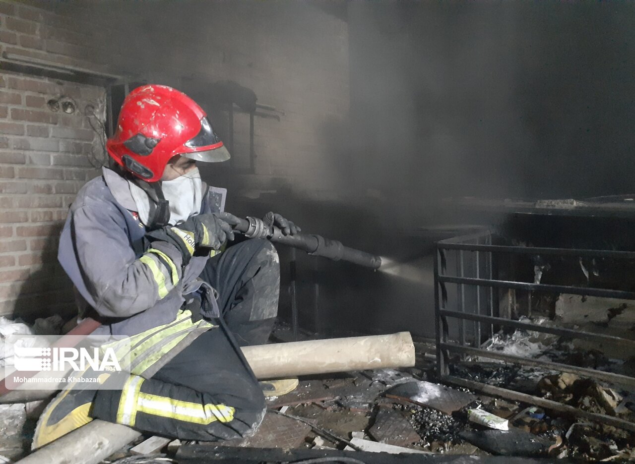 تعداد مصدومان حادثه آتش سوزی اهواز به ۱۲ نفر رسید