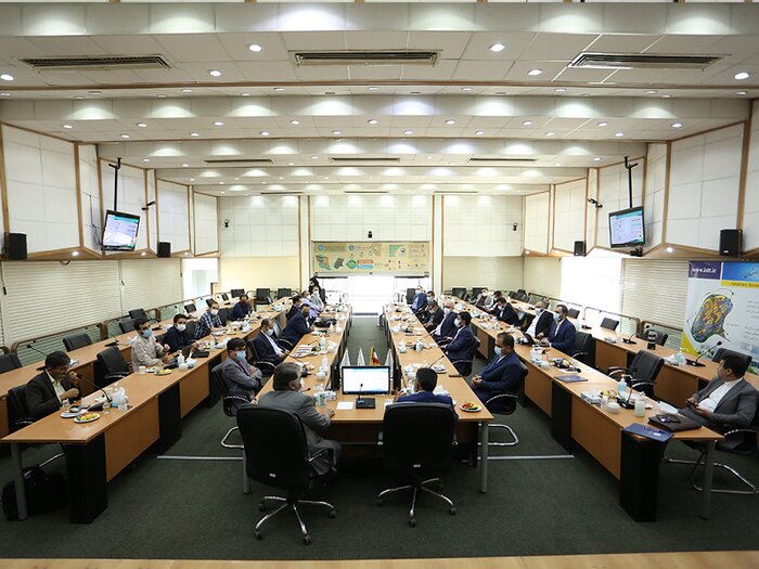 مدیر عامل ایرانسل بر توسعۀ حمایت از کسب‌ و کارهای ایرانی تأکید کرد