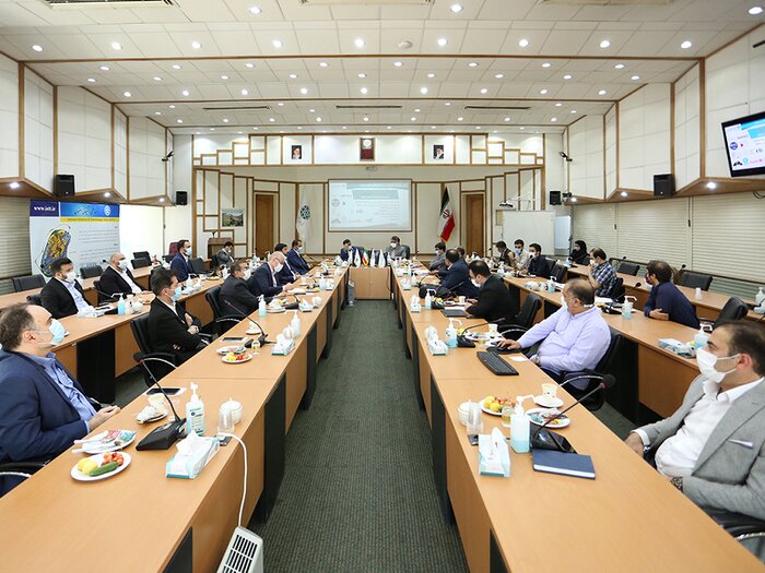 مدیر عامل ایرانسل بر توسعۀ حمایت از کسب‌ و کارهای ایرانی تأکید کرد