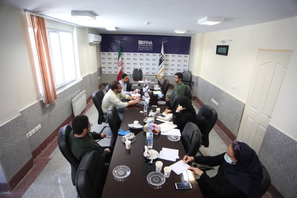 میزگرد انتخابات و تشکلهای دانشجویی برگزار شد میزگرد انتخابات و تشکلهای دانشجویی برگزار شد