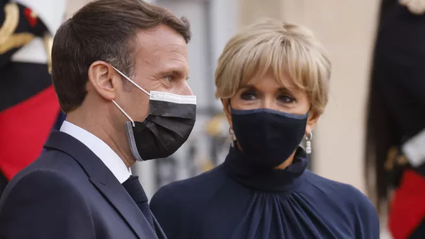 سالمندان فرانسه در صف انتظار واکسن کرونا