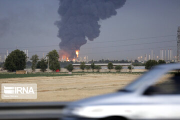 Huge fire at Tehran Oil Refinery