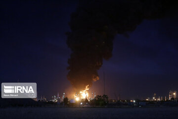 Huge fire at Tehran Oil Refinery