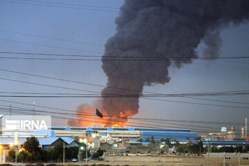 Huge fire at Tehran Oil Refinery