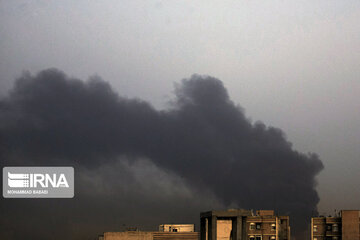 Huge fire at Tehran Oil Refinery