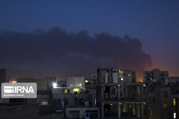 Huge fire at Tehran Oil Refinery