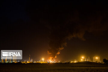 Huge fire at Tehran Oil Refinery