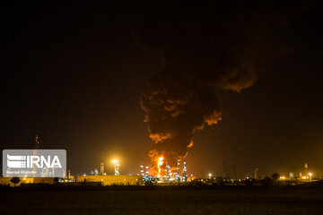 Huge fire at Tehran Oil Refinery