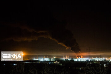 Huge fire at Tehran Oil Refinery