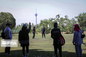 Iran : compétition nationale libre de golf féminin