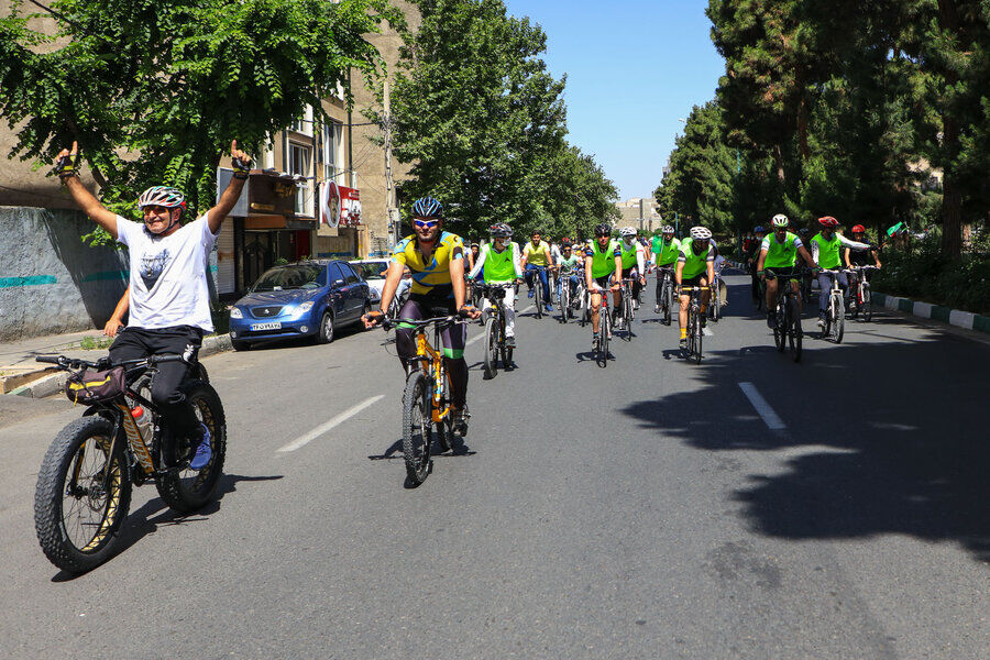 همایش دوچرخه سواری در کرج برگزار شد