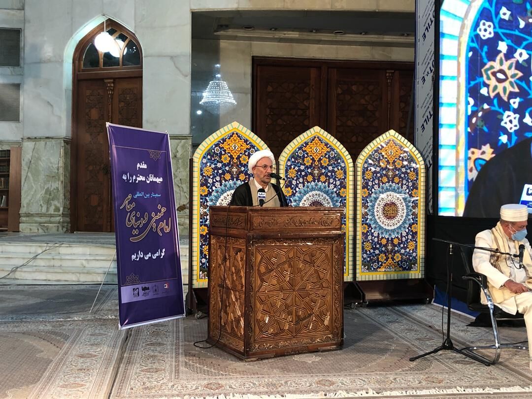 یونسی: استراتژی اصلی امام خمینی (ره) ایجاد وحدت کلمه و انسجام ملی بود