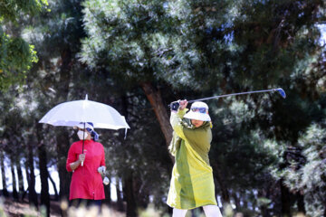 Tournement de golf féminin en Iran 