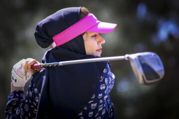 Tournement de golf féminin en Iran 