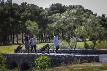 Tournement de golf féminin en Iran 