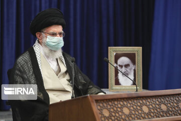 Ayetullah Hamenei’nin İmam Humeyni vefat yıldönümü konuşmasından kareler