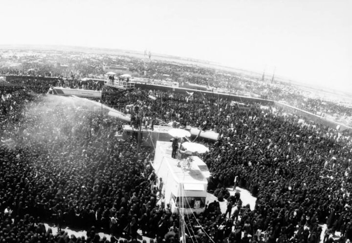 Траурные мероприятия по случаю кончины имама Хомейни