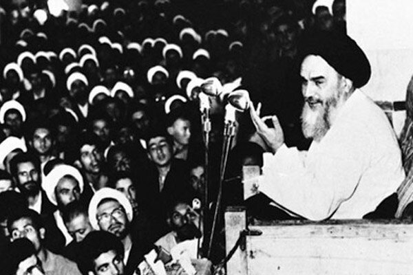 معاون استاندار بوشهر:انقلاب اسلامی موجب احیای تفکر دینی شد