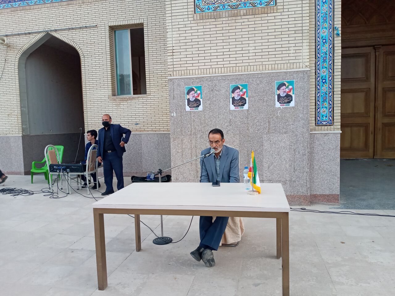 جوانان سربازان گام دوم انقلاب اسلامی هستند