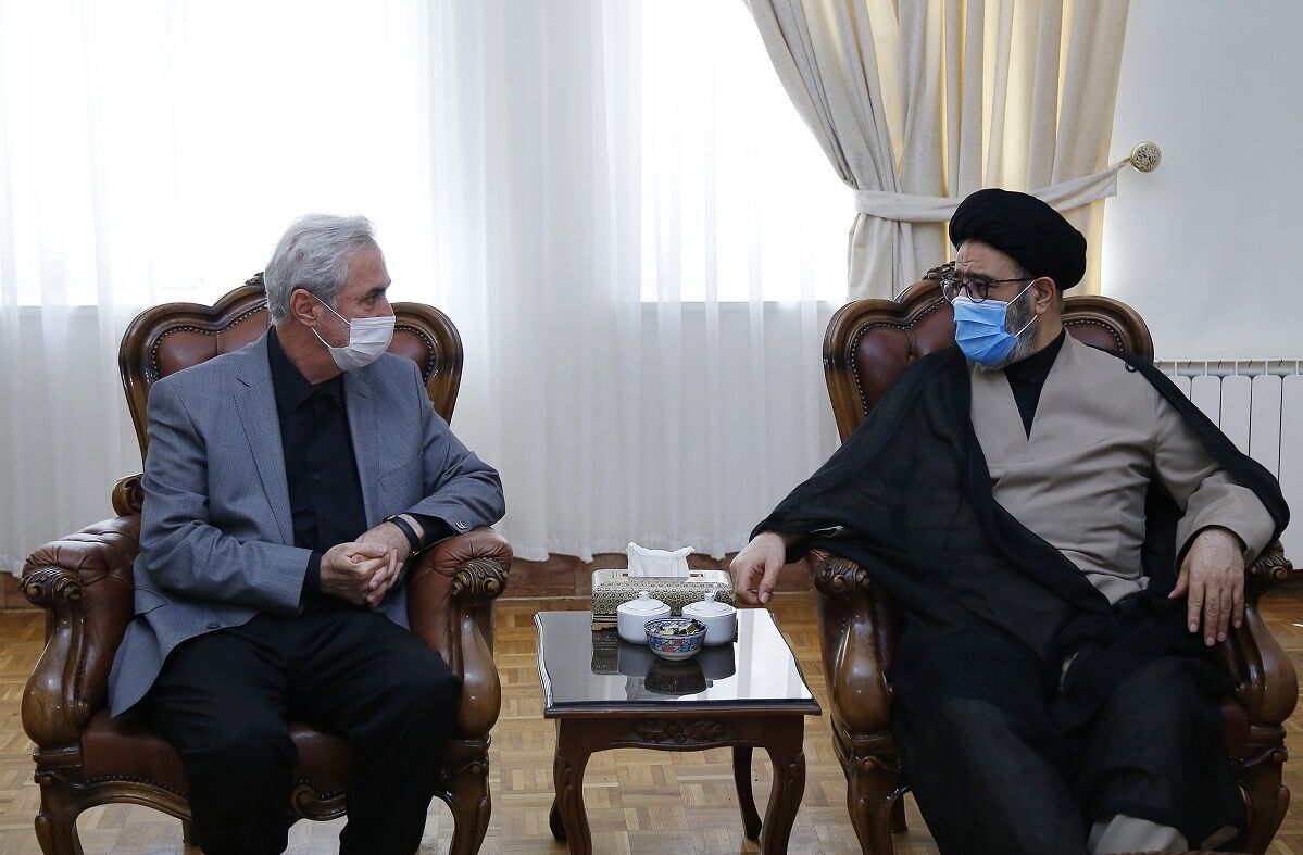 پیام مشترک امام جمعه تبریز و استاندار در پی درگذشت مادر شهیدین پاشایی