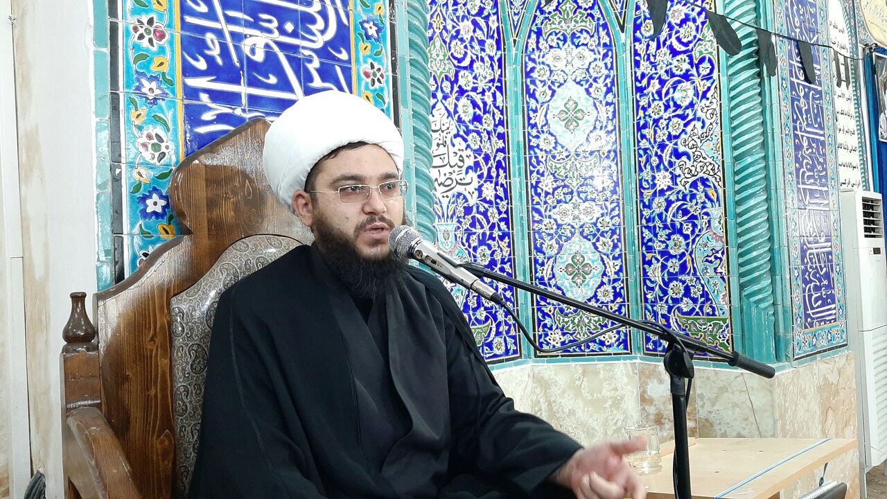 ایران اسلامی با تاسی از مکتب اهل بیت در مسیر تحول گام بر می دارد