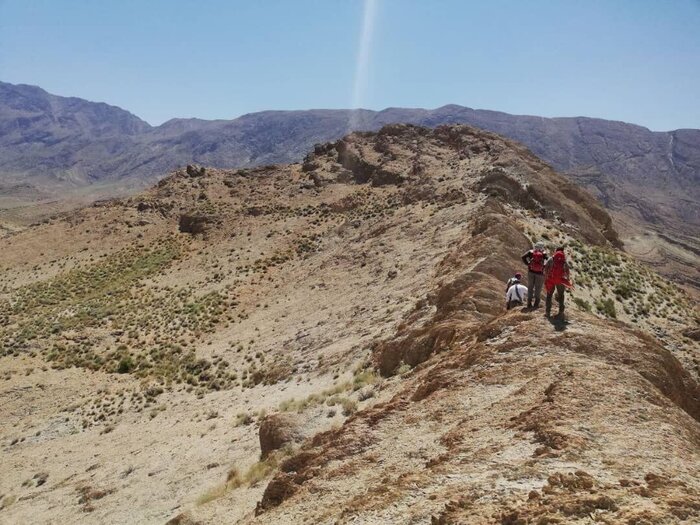مرد مفقود شده در کوه‌های فوسک کرمان نجات یافت