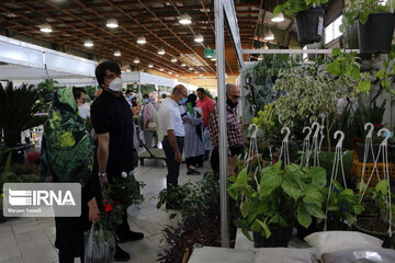 Le 15ème salon spécialisé des fleurs et des plantes à Tabriz