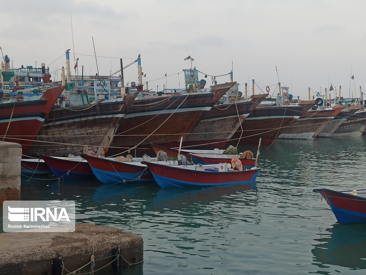 فرماندار : صیادان مفقود شده عسلویه ای پیدا شدند فرماندار : صیادان مفقود شده عسلویه ای پیدا شدند