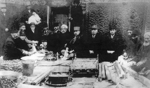 عکس‌های قاجاری حرم مطهر رضوی در موزه ملک به نمایش درمی‌آید