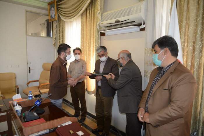 ۲ عضو انجمن سینمای جوان کرمانشاه تجلیل شدند