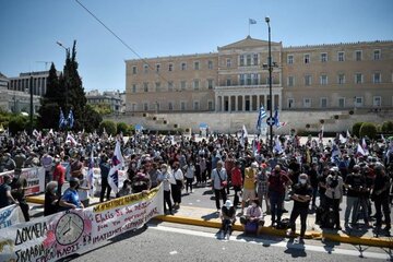 اعتصاب و اعتراض در یونان در مخالفت با اصلاح قانون کار