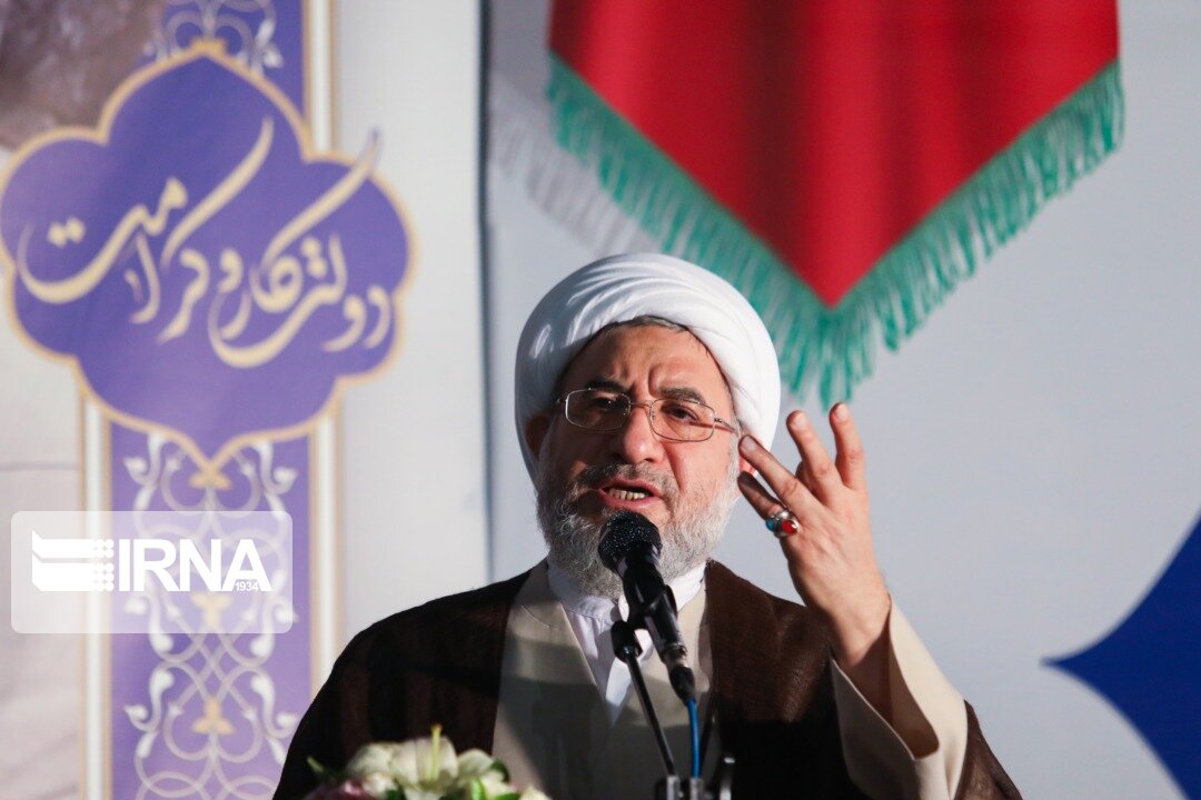 ملت بزرگ‌ ایران باید در اوج عزت اقتصادی قرار گیرد 