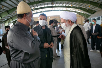 نماینده ولی فقیه در استان کرمانشاه رای خود را به صندوق انداختند