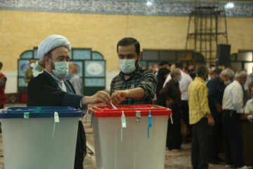 حماسه حضور مردم قزوین در انتخابات ۱۴۰۰