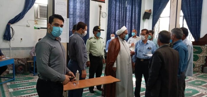 امام جمعه آوه: حضور پای صندوق‌های رای نظام اسلامی را بیمه می‌کند