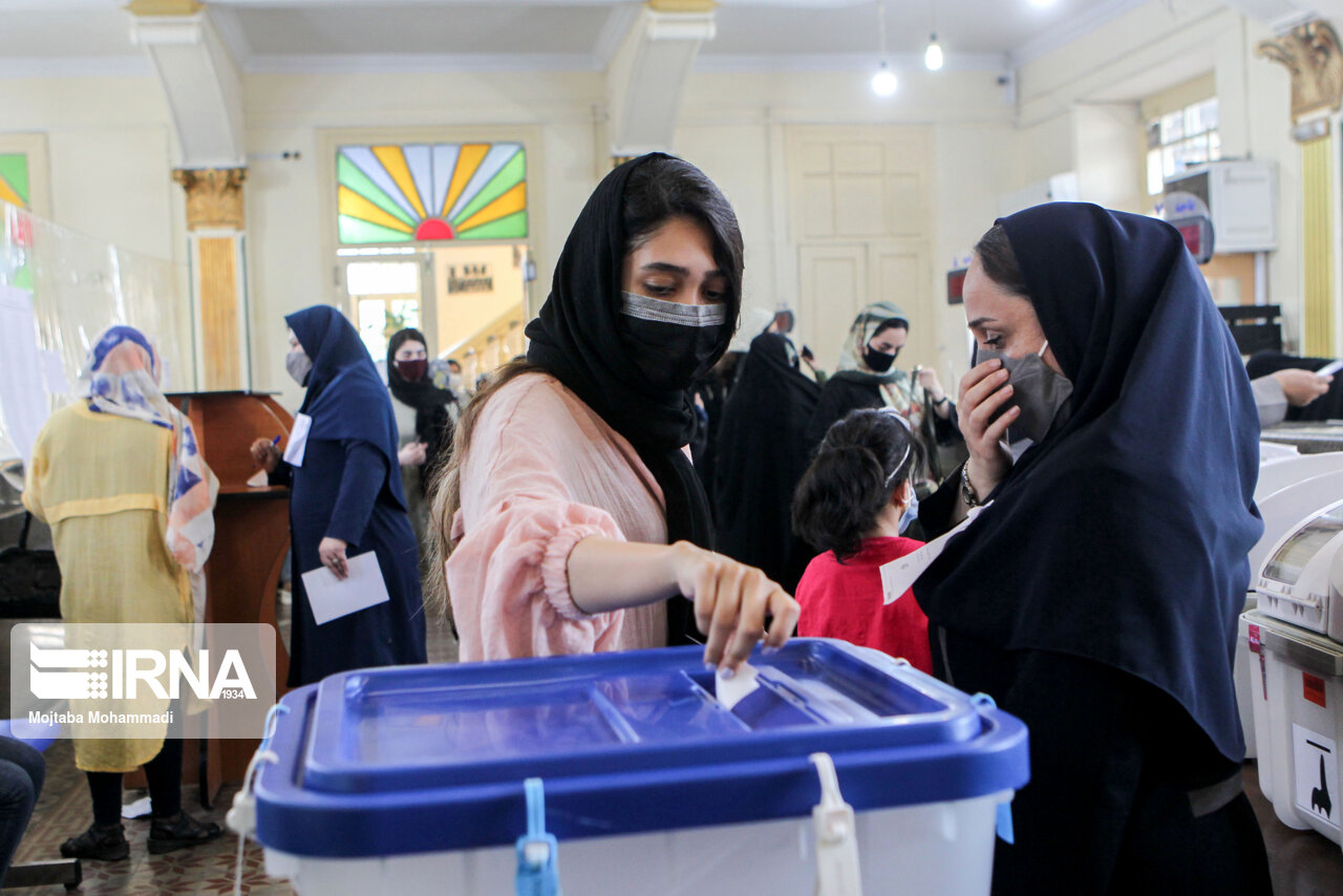 فرماندار شوش: حضور رای اولی‌ها در شعب اخذ رای چشمگیر است