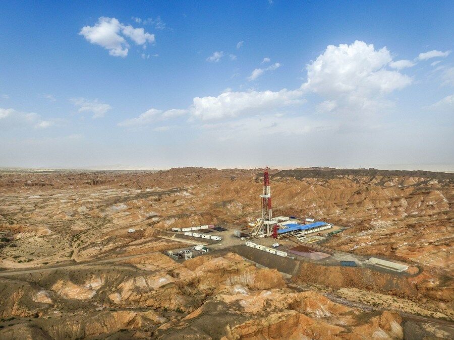 یک میدان نفتی و گازی با ذخیره ۹۰۰ میلیون تنی در چین کشف شد