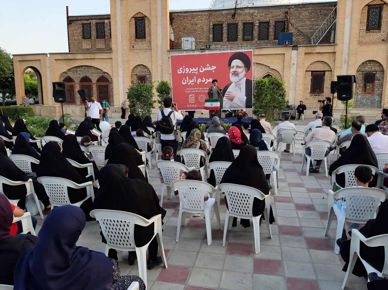 جشن پیروزی مردم ایران در قزوین برگزار شد