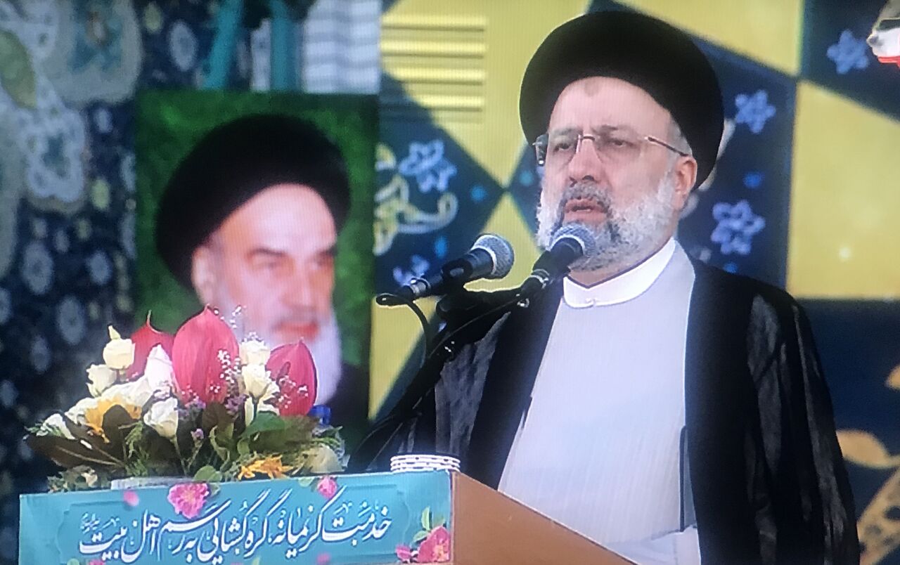 رییسی: دولت در نظام اسلامی خدمتگزار مردم است نه منت‌گذار