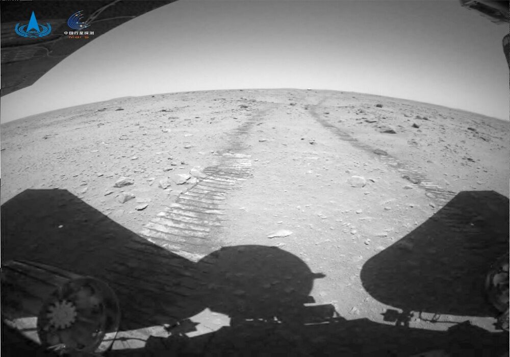 چین تصاویر جدیدی از مریخ منتشر کرد/ ایجاد یک پایگاه دائمی در سیاره سرخ