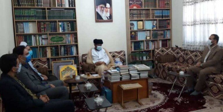 امام جمعه گناوه: امیدآفرینی در جامعه وظیفه مسئولان است