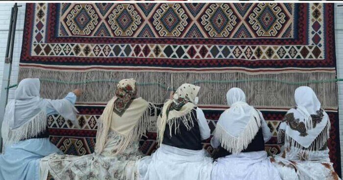 عنبران نمین با نام گلیم شناسنامه‌دار شد