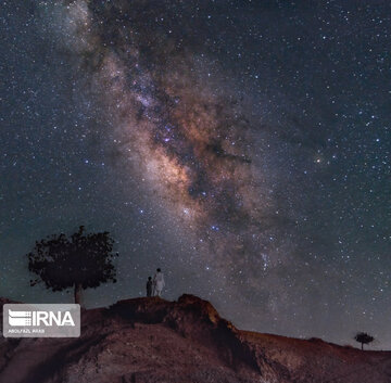 比任何地方更好看的是伊朗俾路支斯坦夜晚的天空（图）