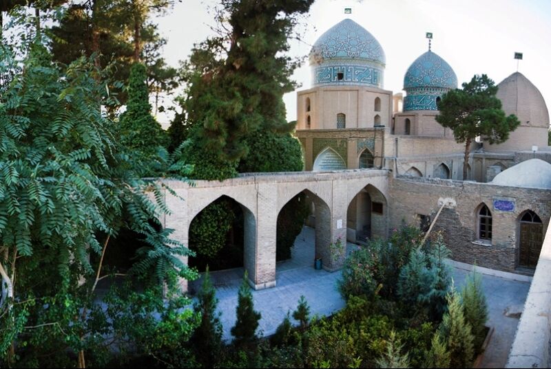 مرمت گنبد مشتاقیه کرمان آغاز شد