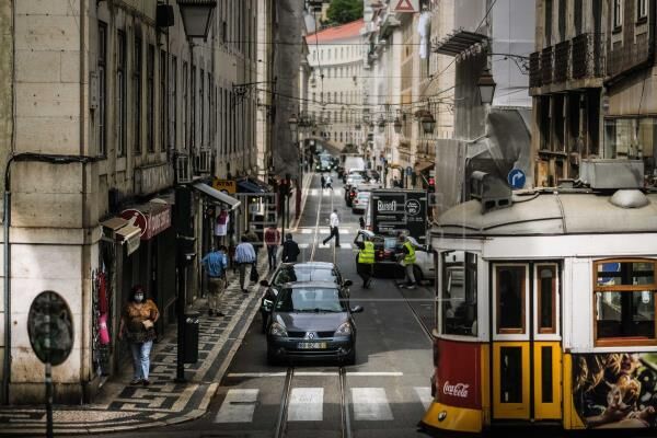 پرتغال دوباره به اعمال مقررات منع تردد روی آورد