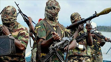 افراد مسلح ۱۴۰ دانش آموز را در نیجریه ربودند