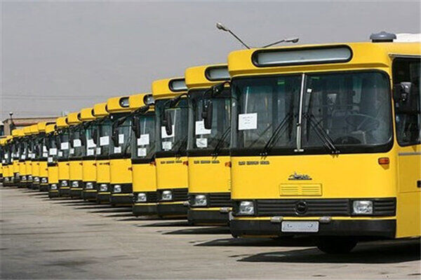 طرح بازسازی اتوبوس‌های درون شهری همدان آغاز شد