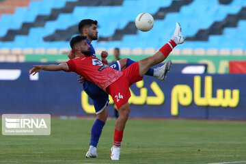 Esteghlal F.C vs Tractor in Iran Pro League