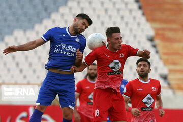 Esteghlal F.C vs Tractor in Iran Pro League