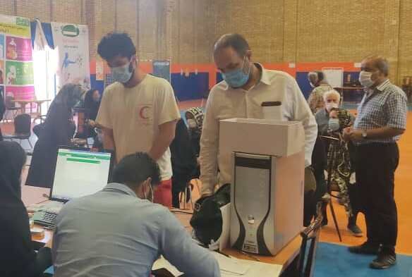 واکسیناسیون امدادگران جمعیت هلال احمر استان مرکزی کلید خورد